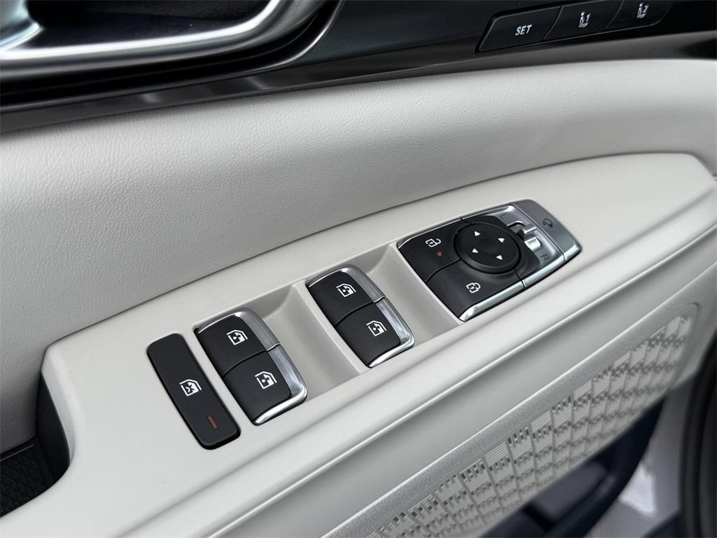 new 2026 Kia Carnival car, priced at $52,285