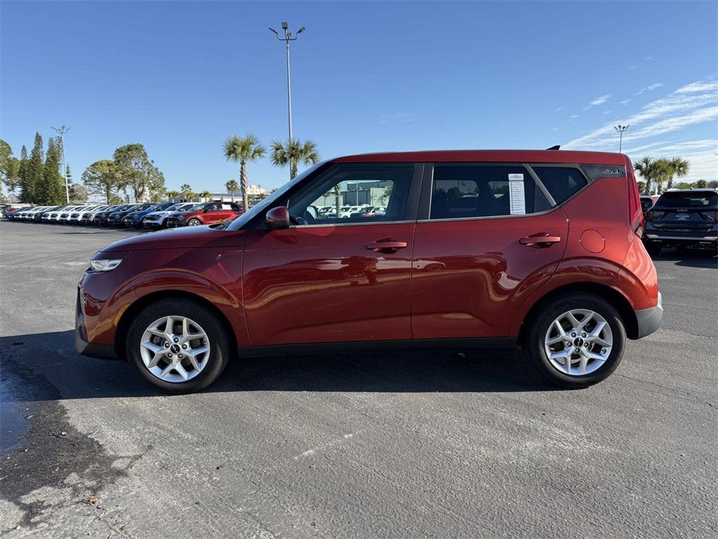 used 2022 Kia Soul car, priced at $13,991