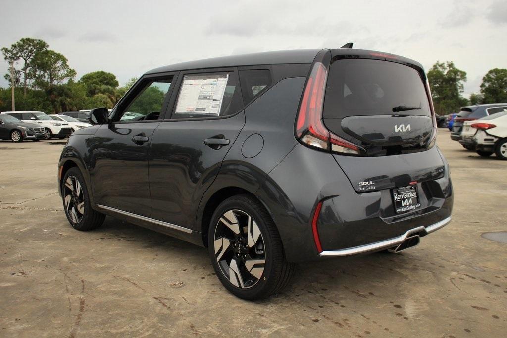 new 2024 Kia Soul car, priced at $23,336