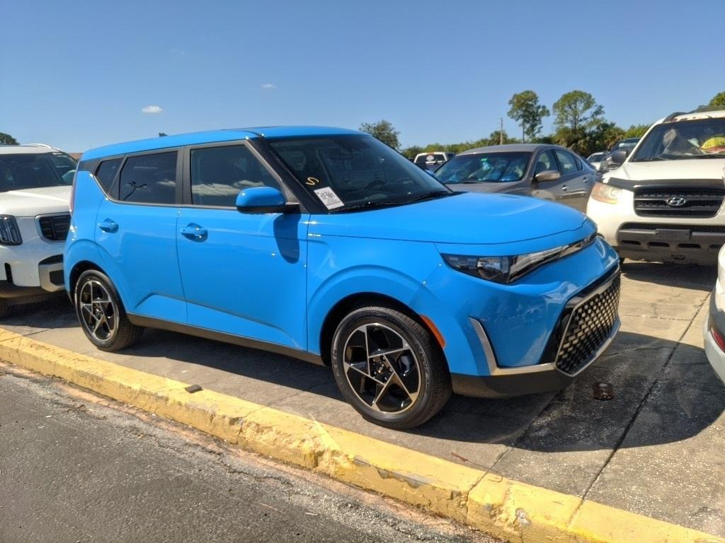 used 2025 Kia Soul car, priced at $23,901