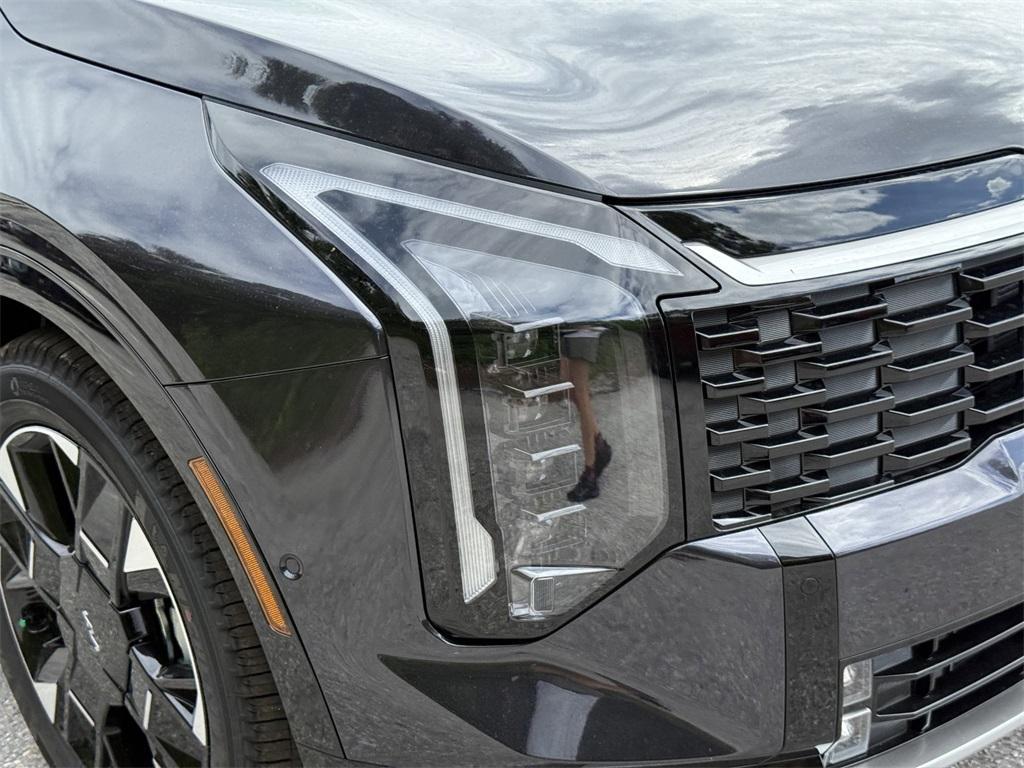 new 2026 Kia Sportage car, priced at $34,008