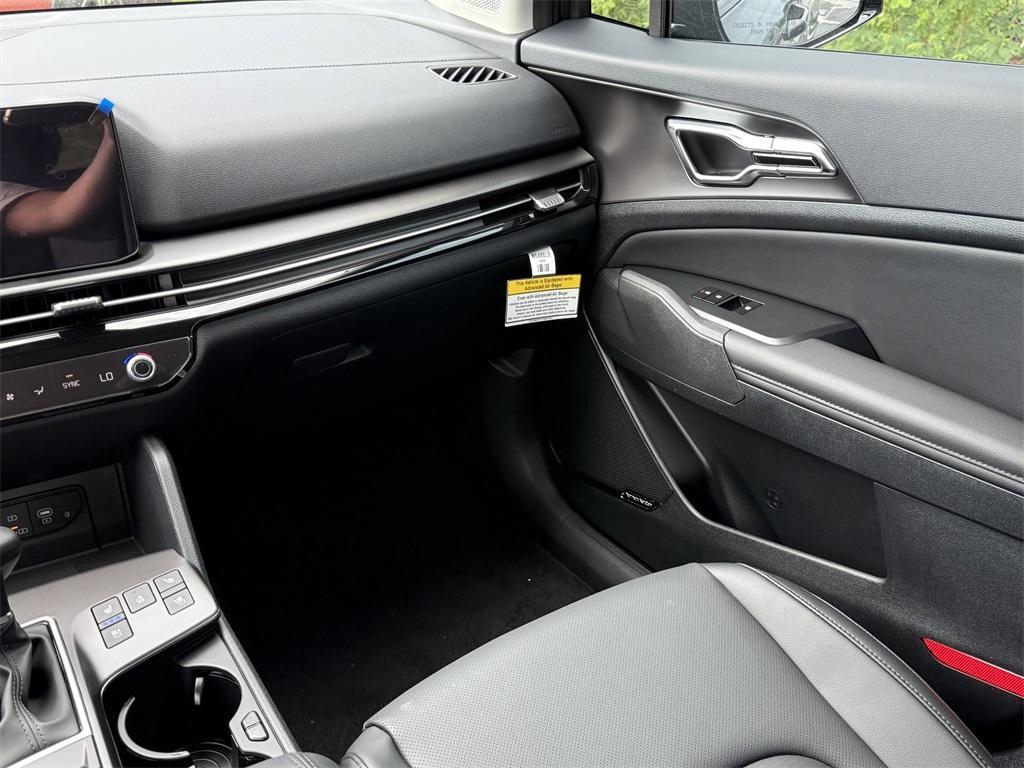 new 2026 Kia Sportage car, priced at $34,008