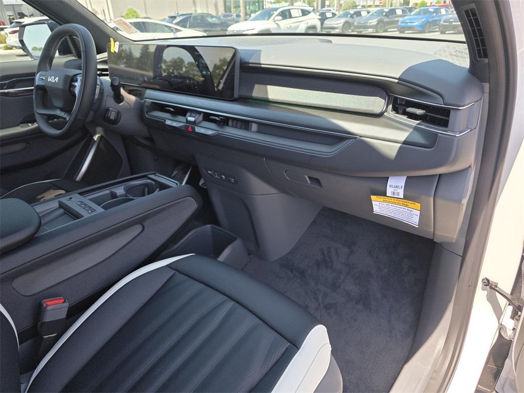 new 2026 Kia EV9 car, priced at $70,710
