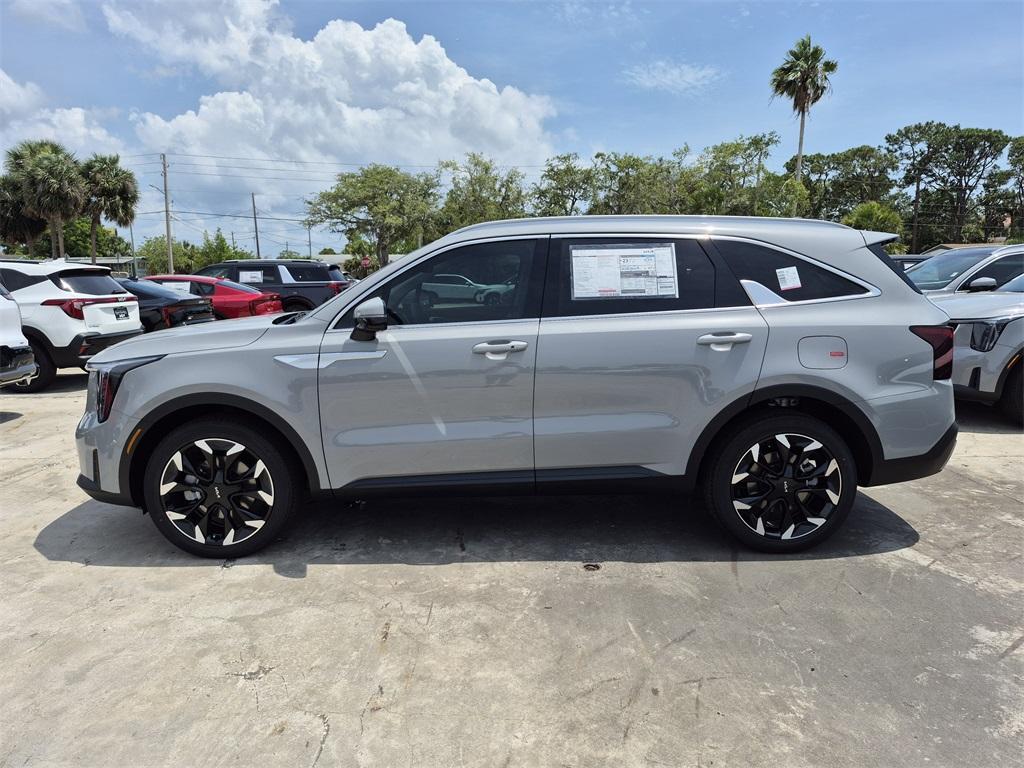 new 2025 Kia Sorento car, priced at $37,725