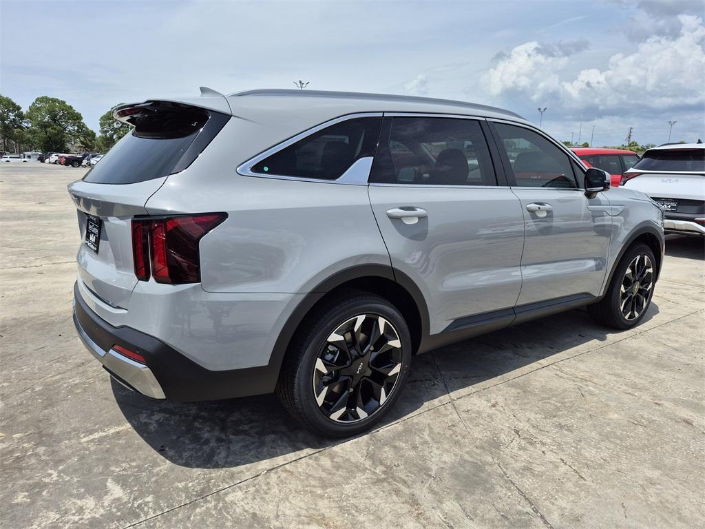 new 2025 Kia Sorento car, priced at $37,725