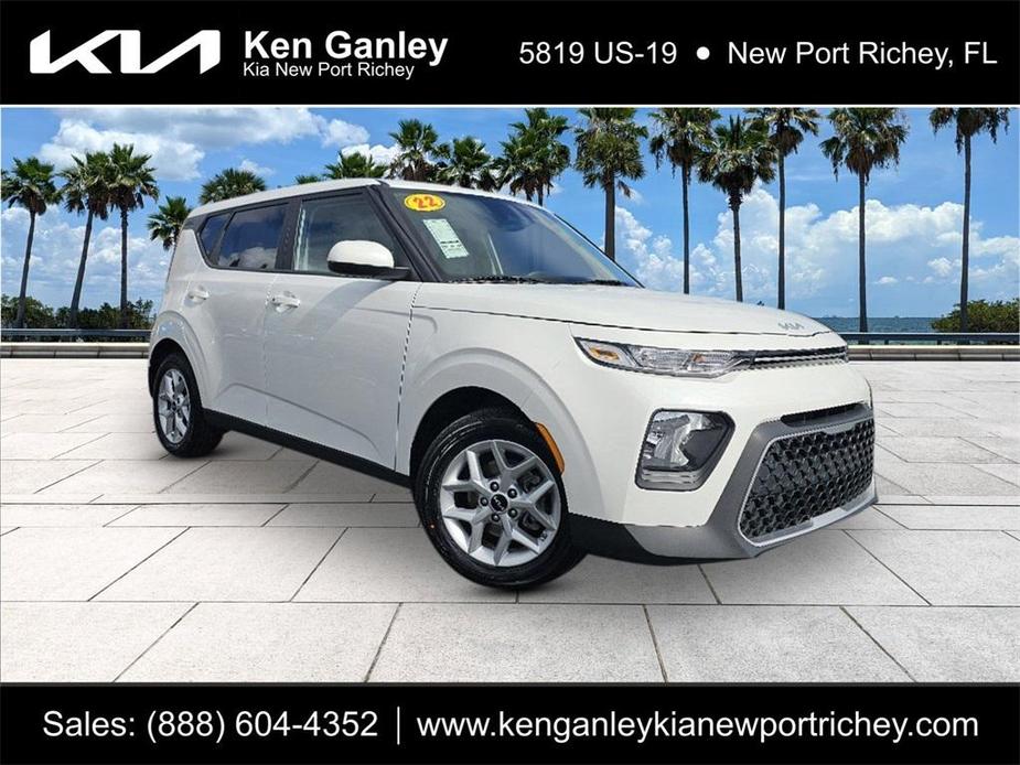 used 2022 Kia Soul car, priced at $16,991