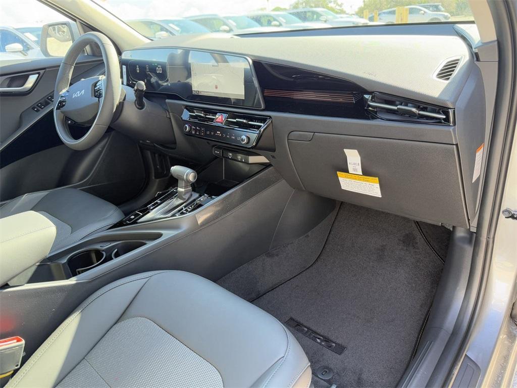 new 2025 Kia Niro car, priced at $27,233