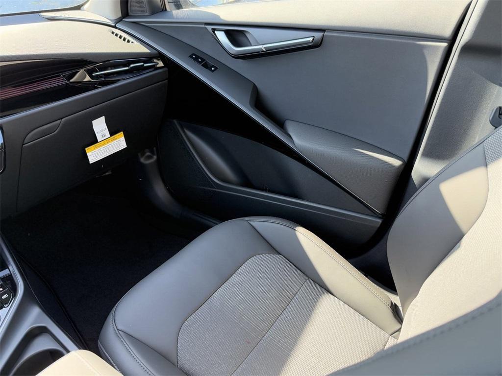 new 2025 Kia Niro car, priced at $27,233