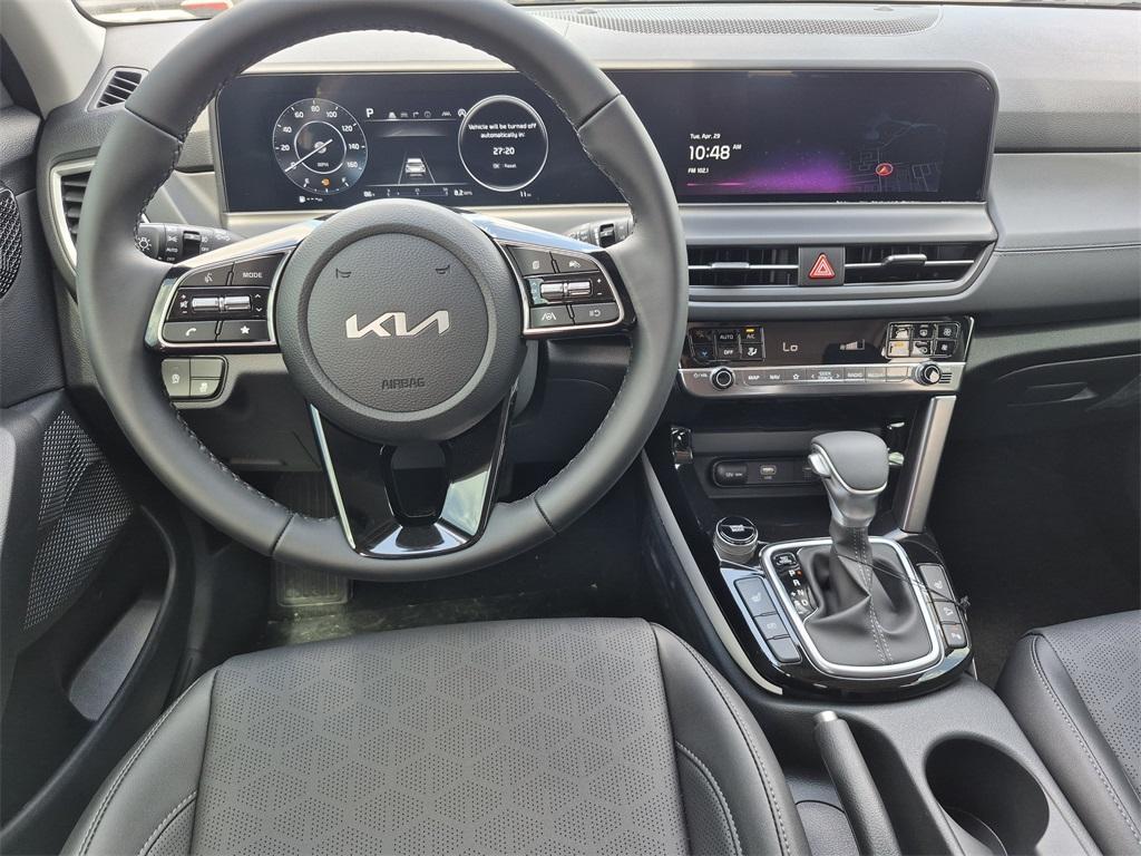 new 2025 Kia Seltos car, priced at $27,325