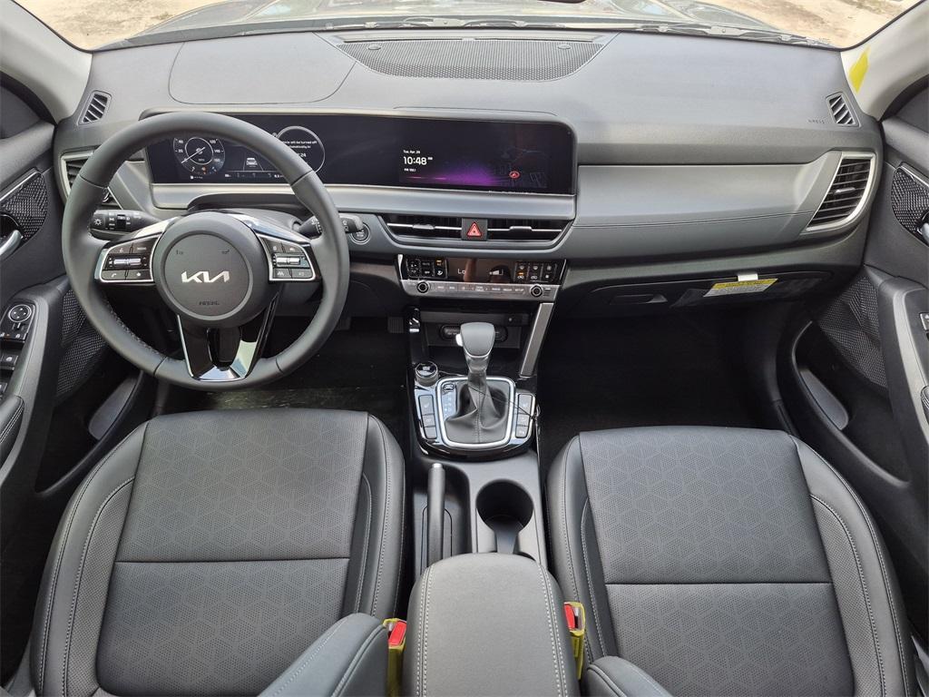 new 2025 Kia Seltos car, priced at $27,325