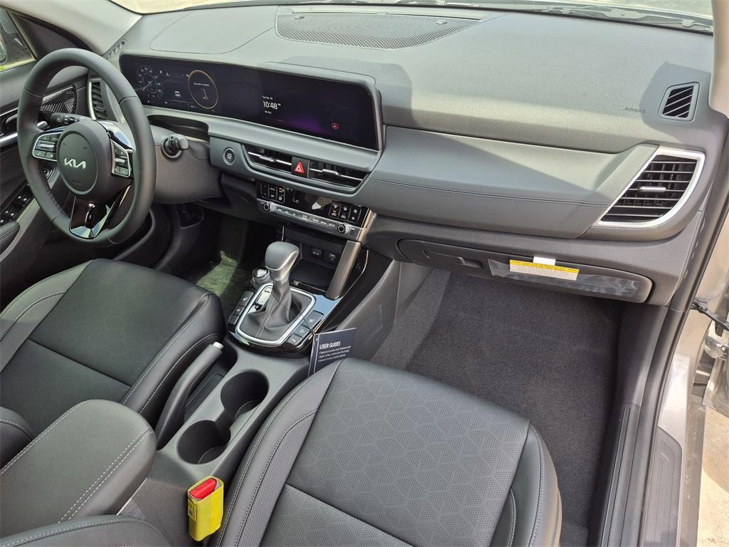 new 2025 Kia Seltos car, priced at $27,325
