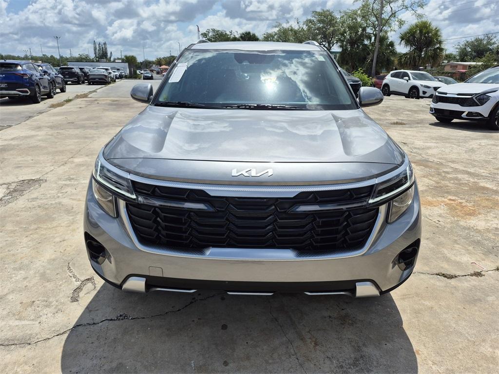 new 2025 Kia Seltos car, priced at $27,325