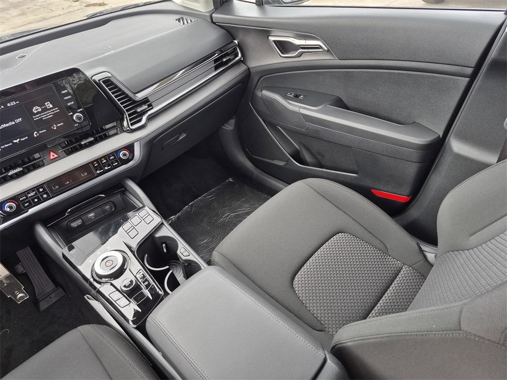 new 2025 Kia Sportage Hybrid car, priced at $29,830