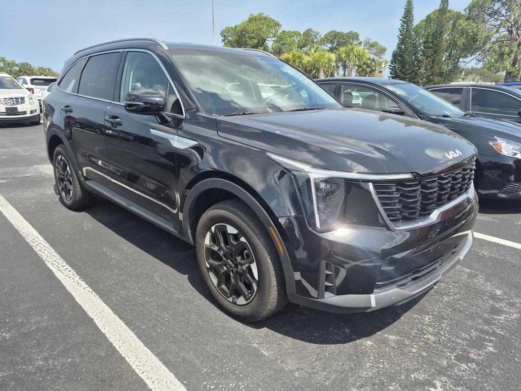 used 2024 Kia Sorento car, priced at $28,991