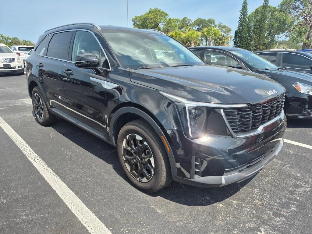 used 2024 Kia Sorento car, priced at $28,991