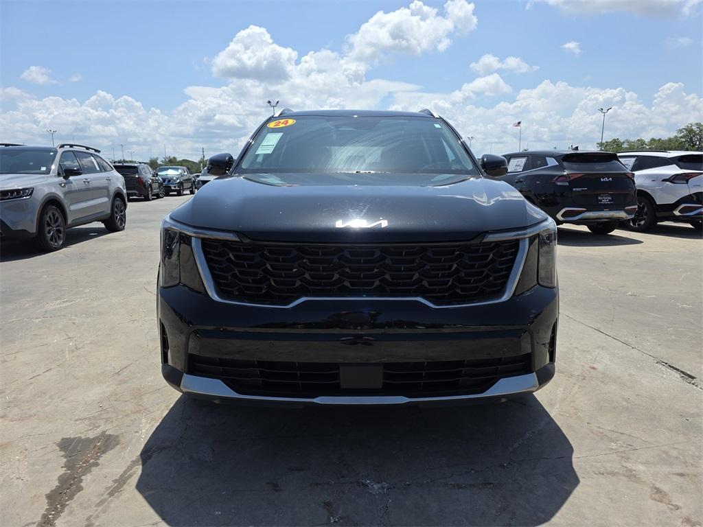 used 2024 Kia Sorento car, priced at $27,332