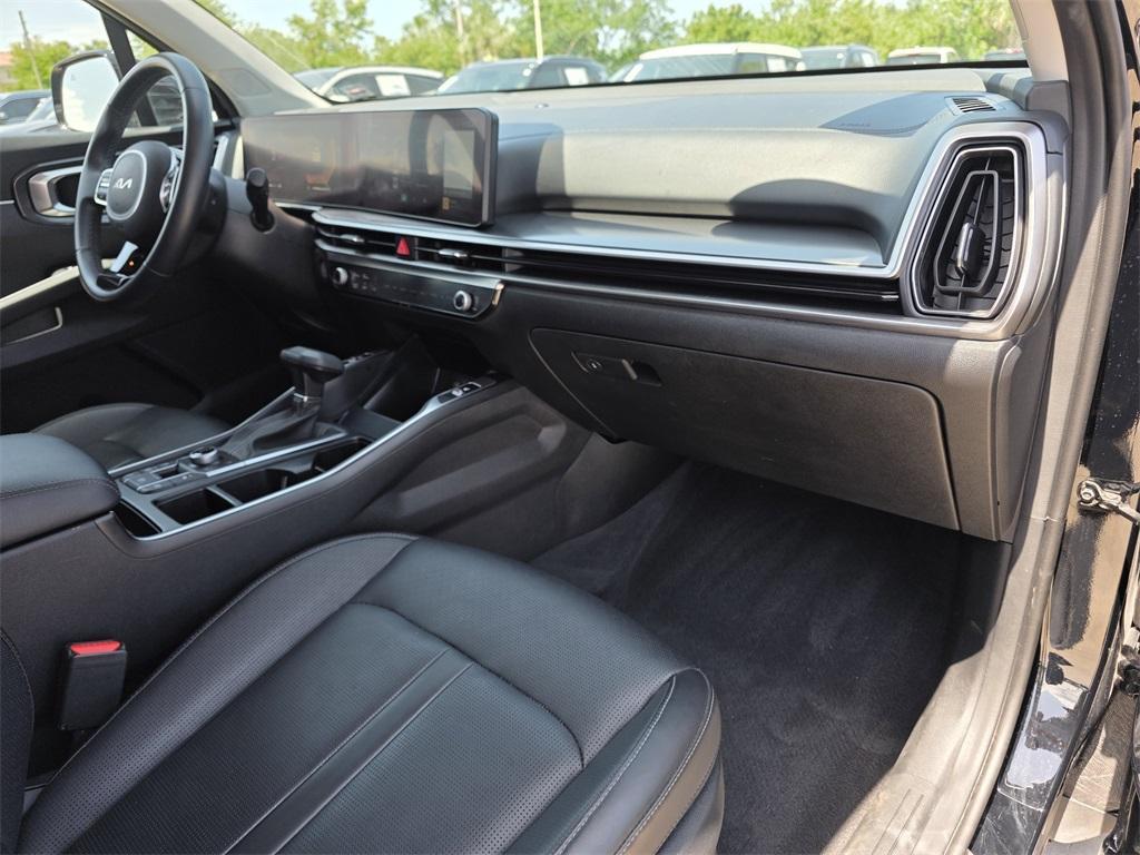 used 2024 Kia Sorento car, priced at $27,332