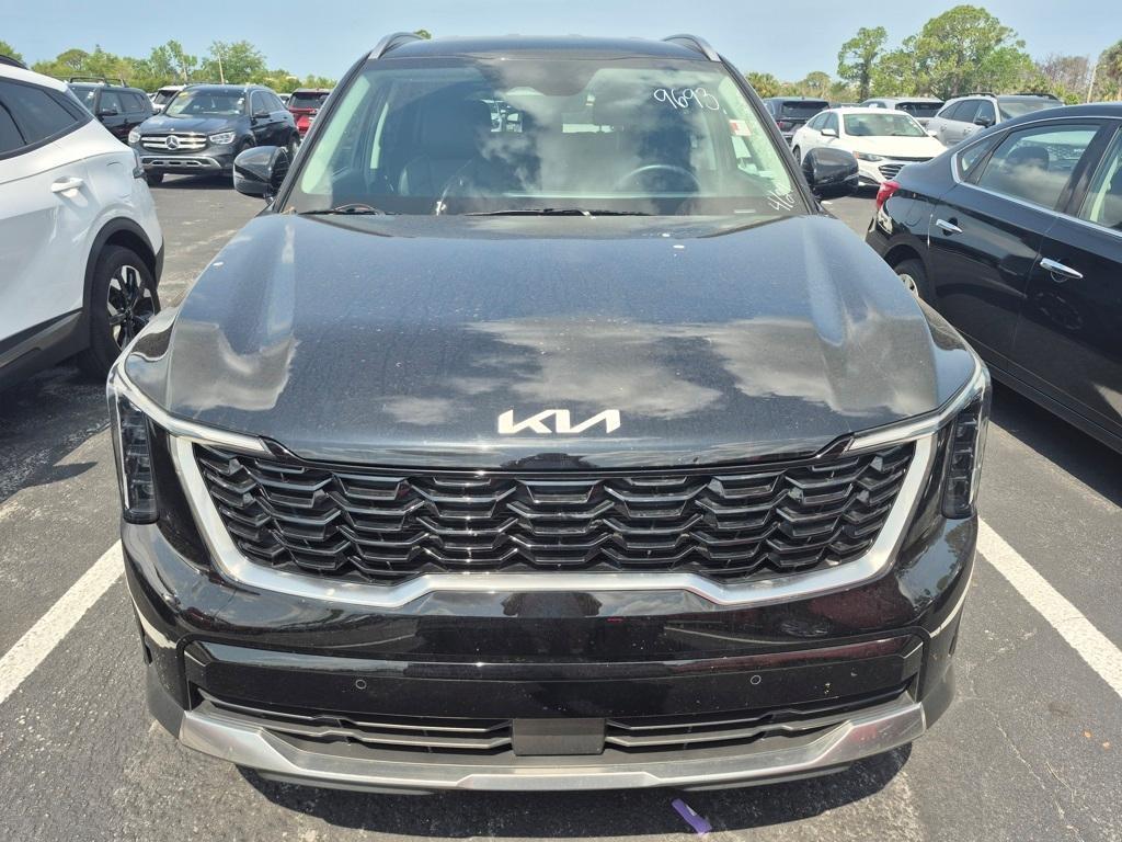 used 2024 Kia Sorento car, priced at $28,991