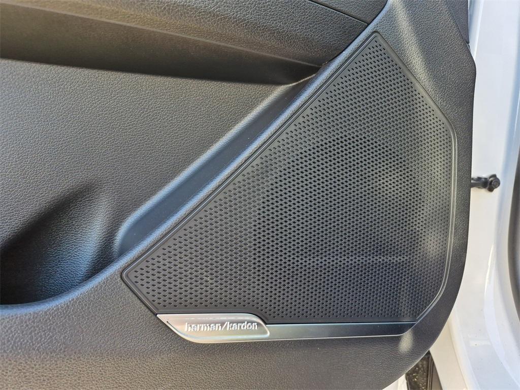 new 2025 Kia Sportage car, priced at $35,885