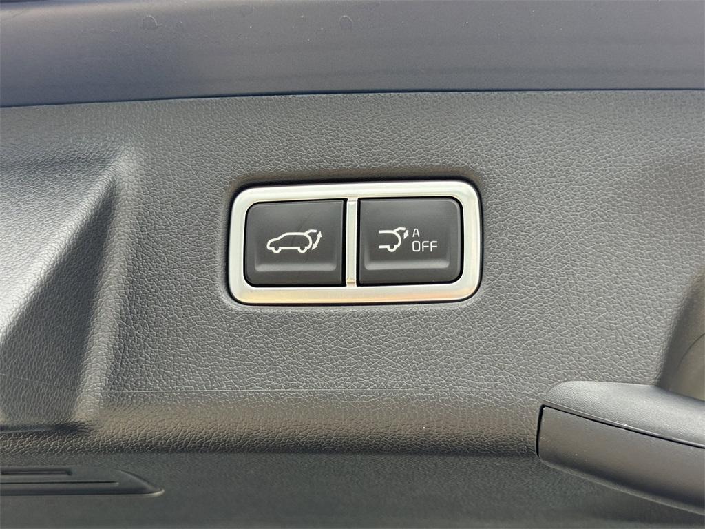 new 2026 Kia Sorento car, priced at $38,465