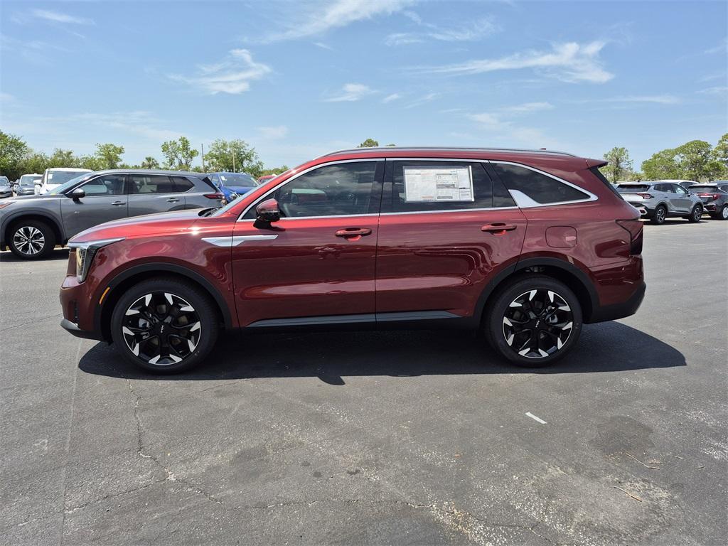 new 2025 Kia Sorento car, priced at $37,725