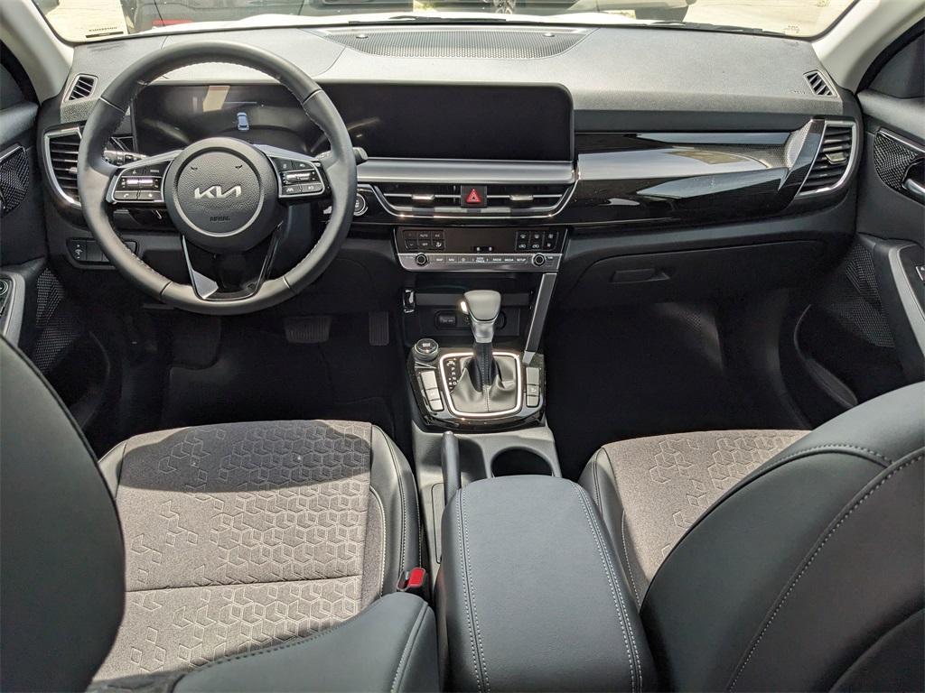 new 2025 Kia Seltos car, priced at $23,472