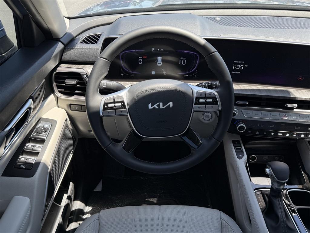 new 2025 Kia Telluride car, priced at $43,225