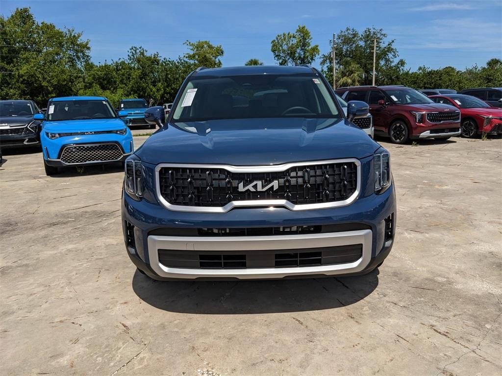 new 2025 Kia Telluride car, priced at $42,725