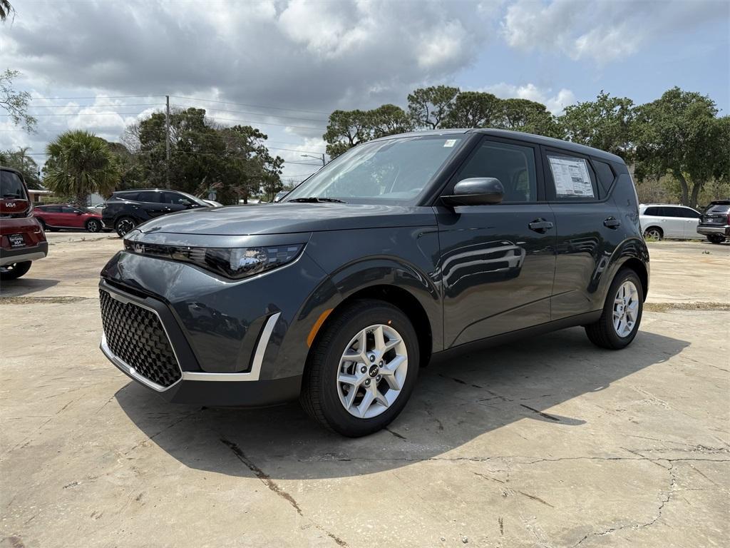 new 2025 Kia Soul car, priced at $21,462
