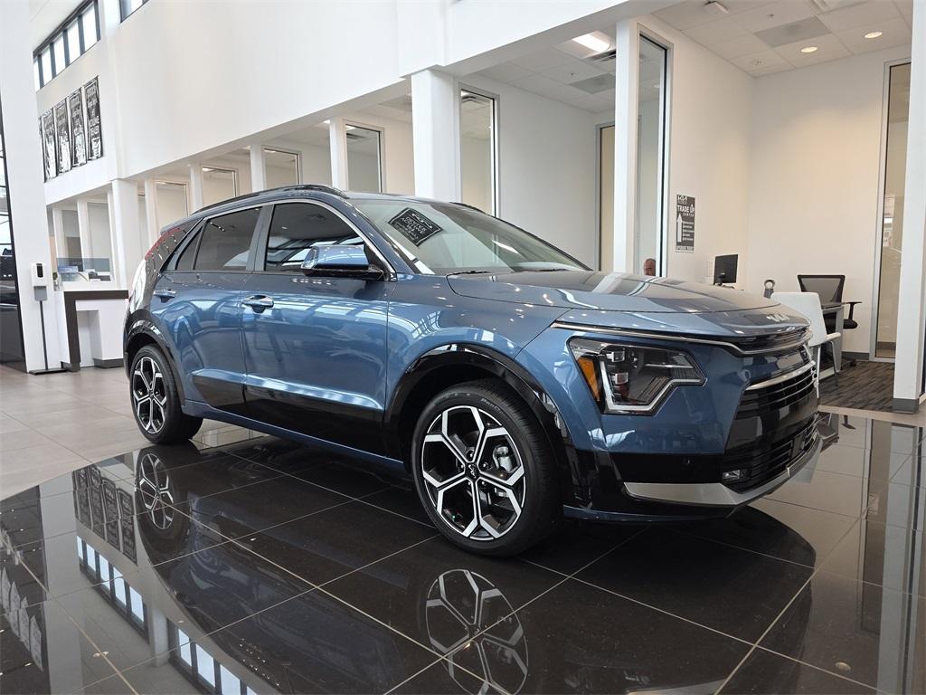 new 2025 Kia Niro car, priced at $33,905