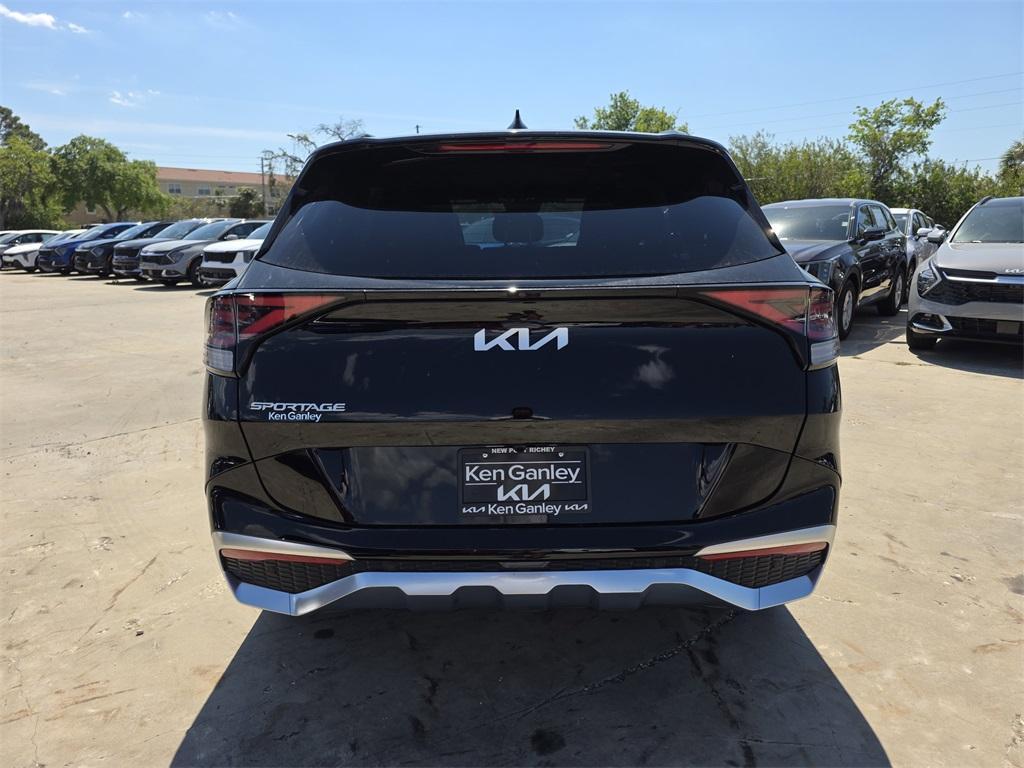 new 2025 Kia Sportage car, priced at $34,560