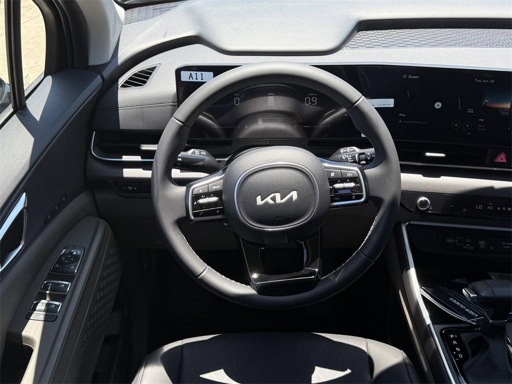 new 2025 Kia Carnival car, priced at $42,575