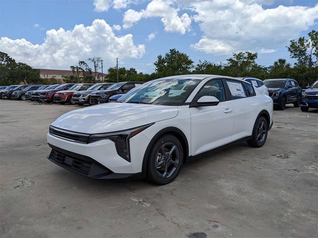 new 2025 Kia K4 car, priced at $24,235