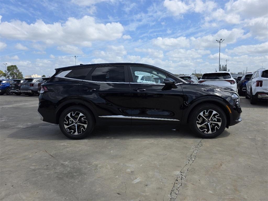 new 2025 Kia Sportage car, priced at $29,755