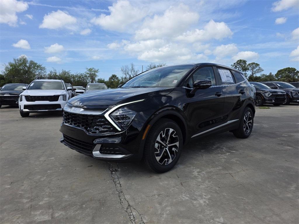 new 2025 Kia Sportage car, priced at $29,755
