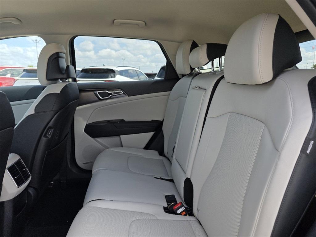 new 2025 Kia Sportage car, priced at $29,755