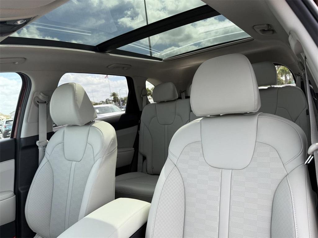 new 2025 Kia Sorento car, priced at $36,285