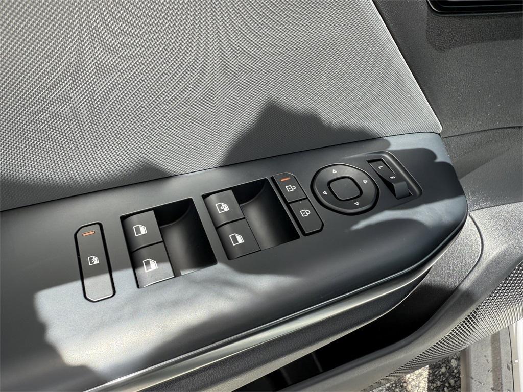 new 2025 Kia K4 car, priced at $24,235