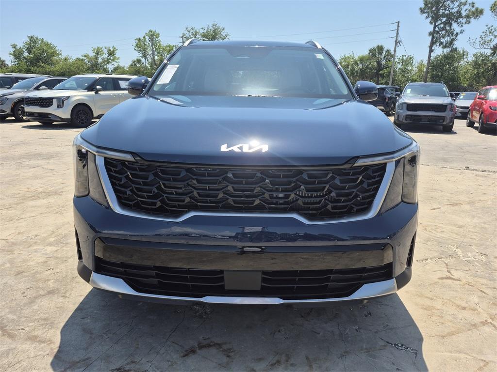 new 2025 Kia Sorento car, priced at $37,725