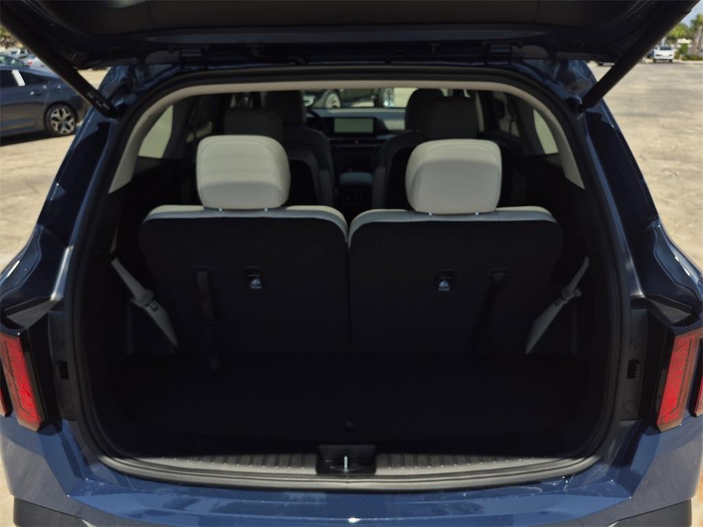 new 2025 Kia Sorento car, priced at $37,725