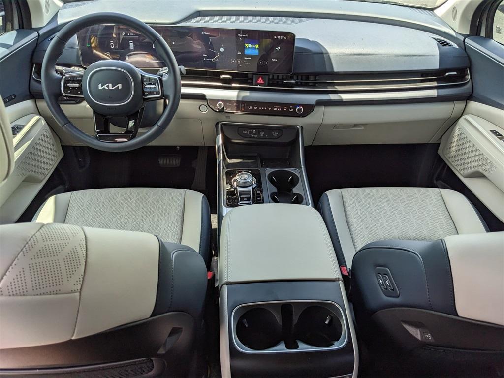 new 2025 Kia Carnival Hybrid car, priced at $43,561