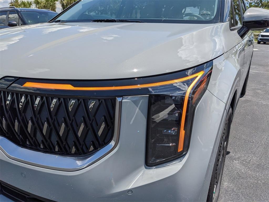 new 2025 Kia Carnival Hybrid car, priced at $43,561