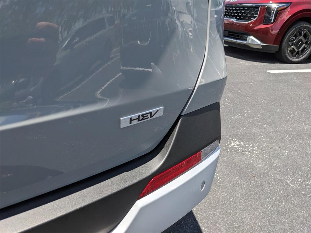 new 2025 Kia Carnival Hybrid car, priced at $43,561