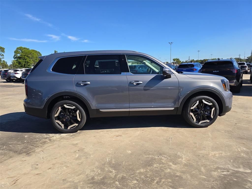 new 2025 Kia Telluride car, priced at $39,929