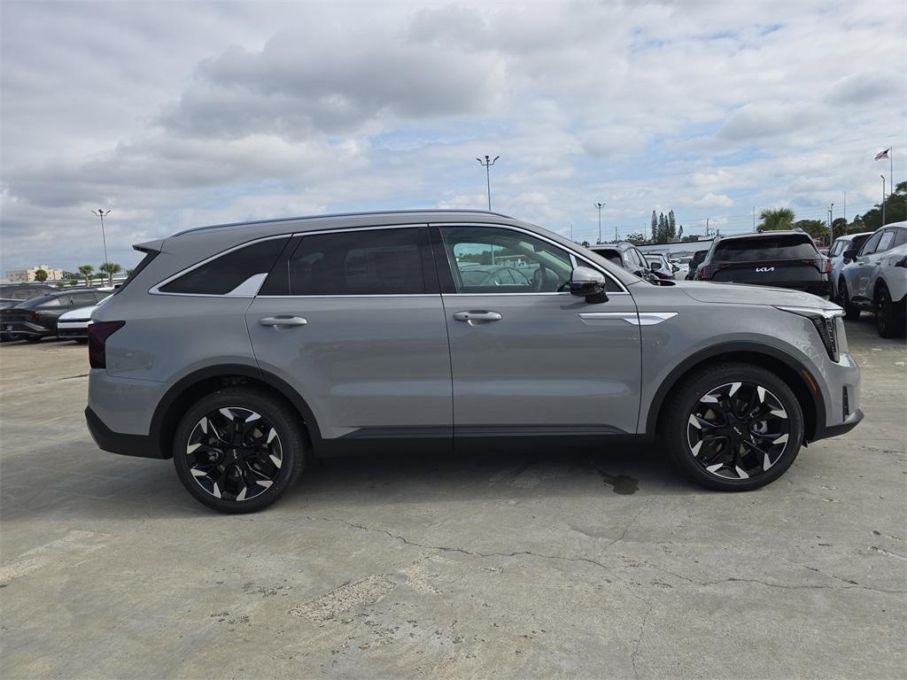 new 2026 Kia Sorento car, priced at $39,029