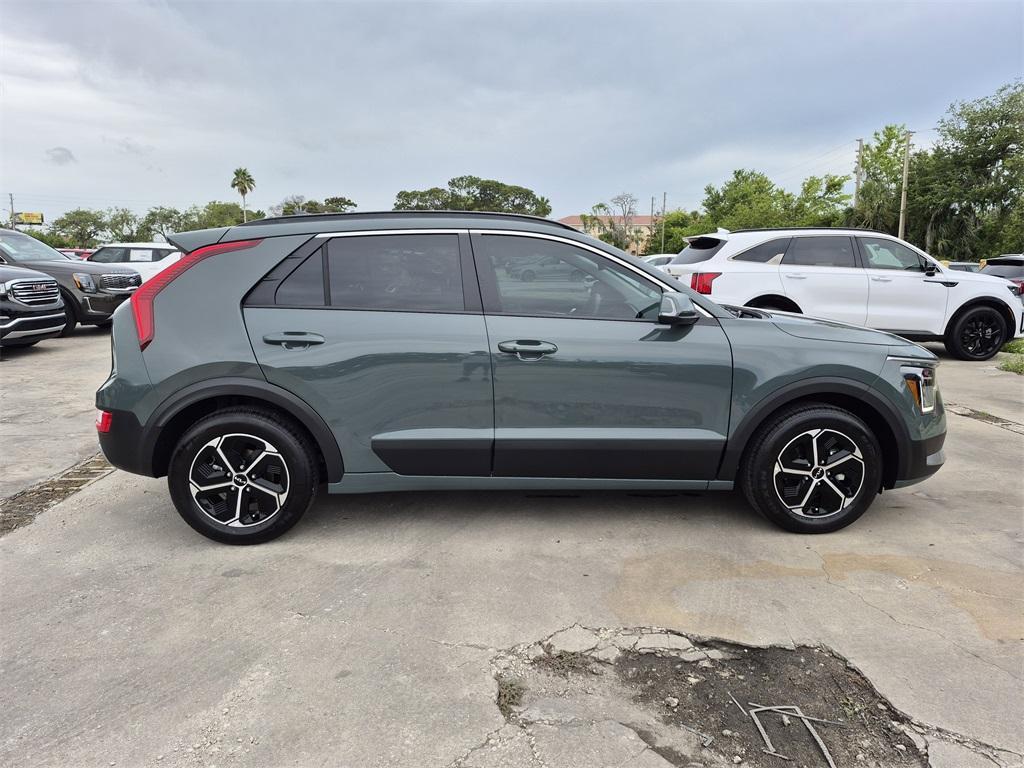 used 2025 Kia Niro car, priced at $25,601