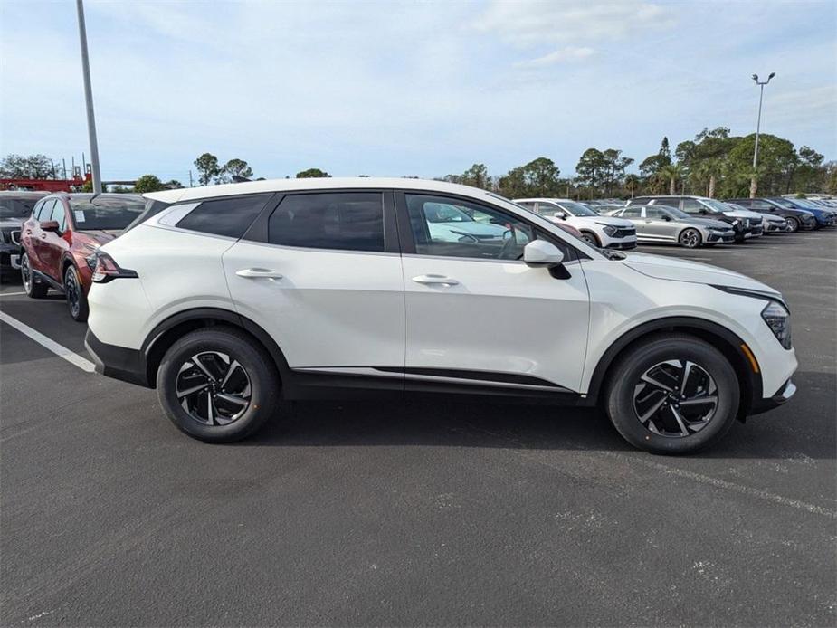 new 2025 Kia Sportage Hybrid car, priced at $30,785