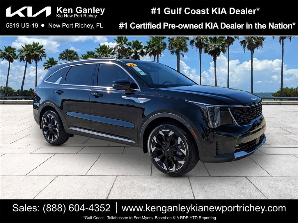 used 2025 Kia Sorento car, priced at $31,901