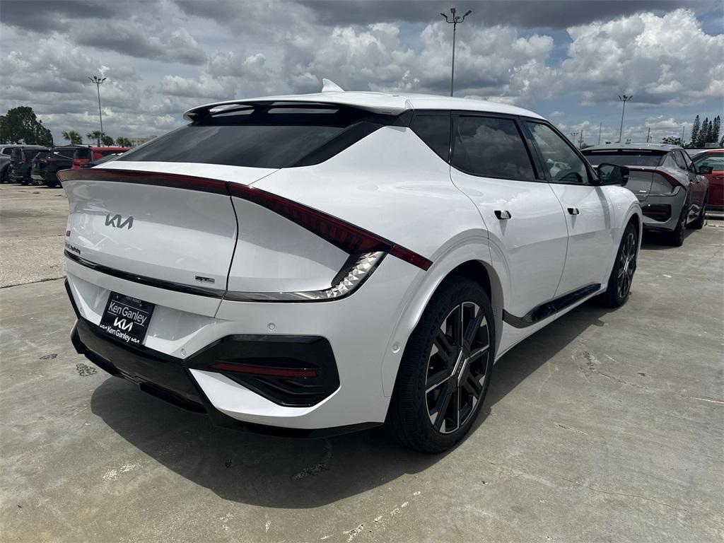 new 2025 Kia EV6 car, priced at $57,370