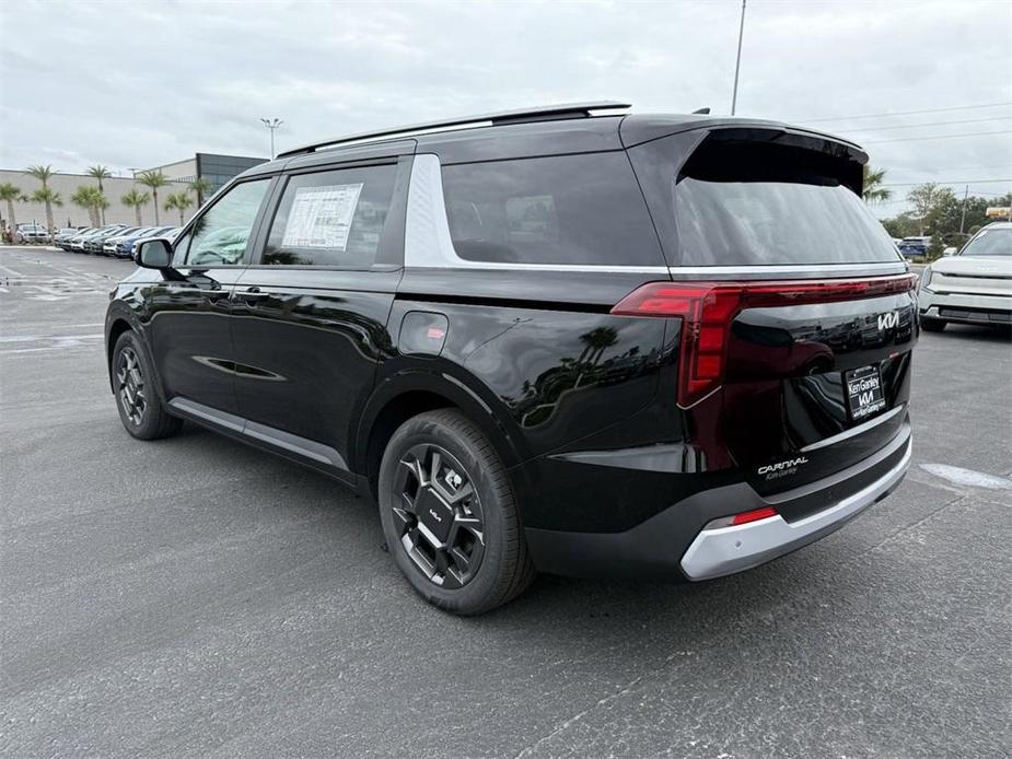 new 2025 Kia Carnival Hybrid car, priced at $44,855